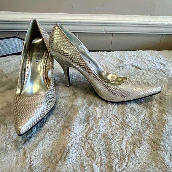 Rampage Sz 10 Silver Snake Print Heels 👠 Pumps Shoes EUC - Picture 1 of 10